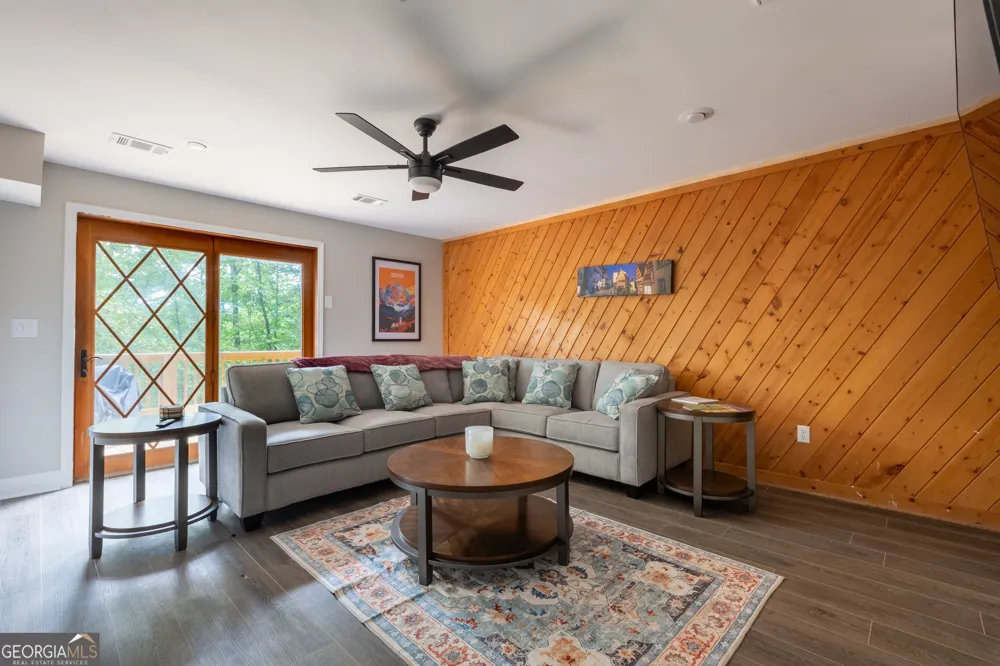 258 Ber Weg Helen, GA 30545