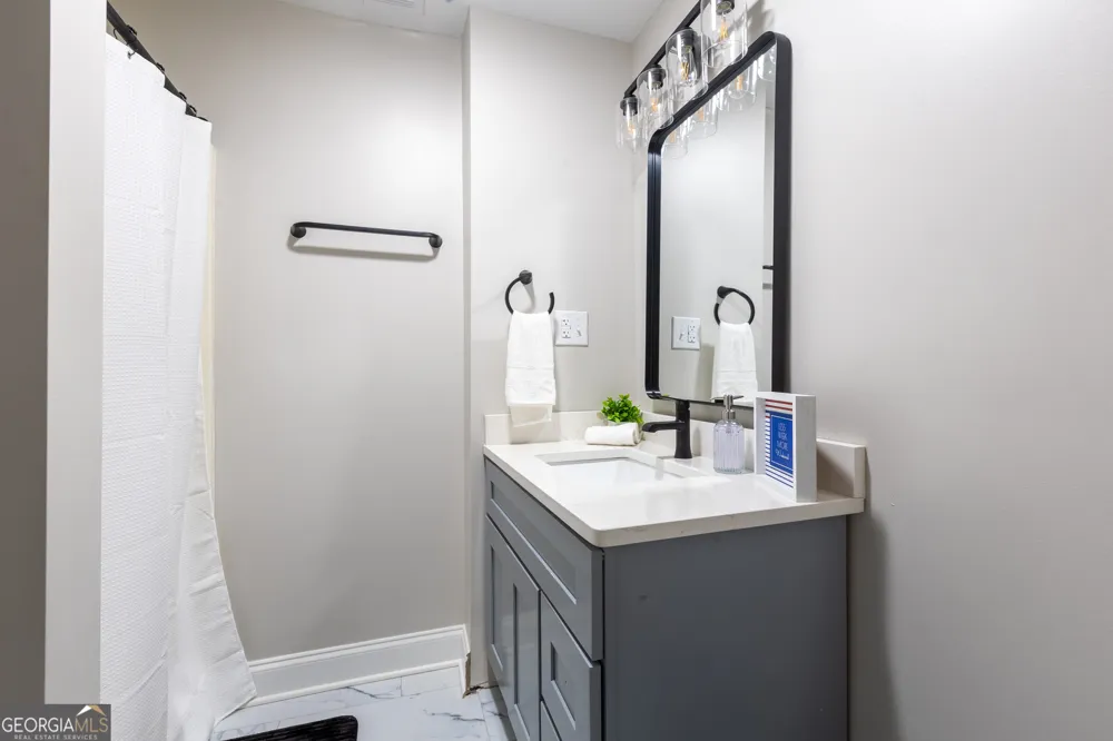 258 Ber Weg Helen, GA 30545