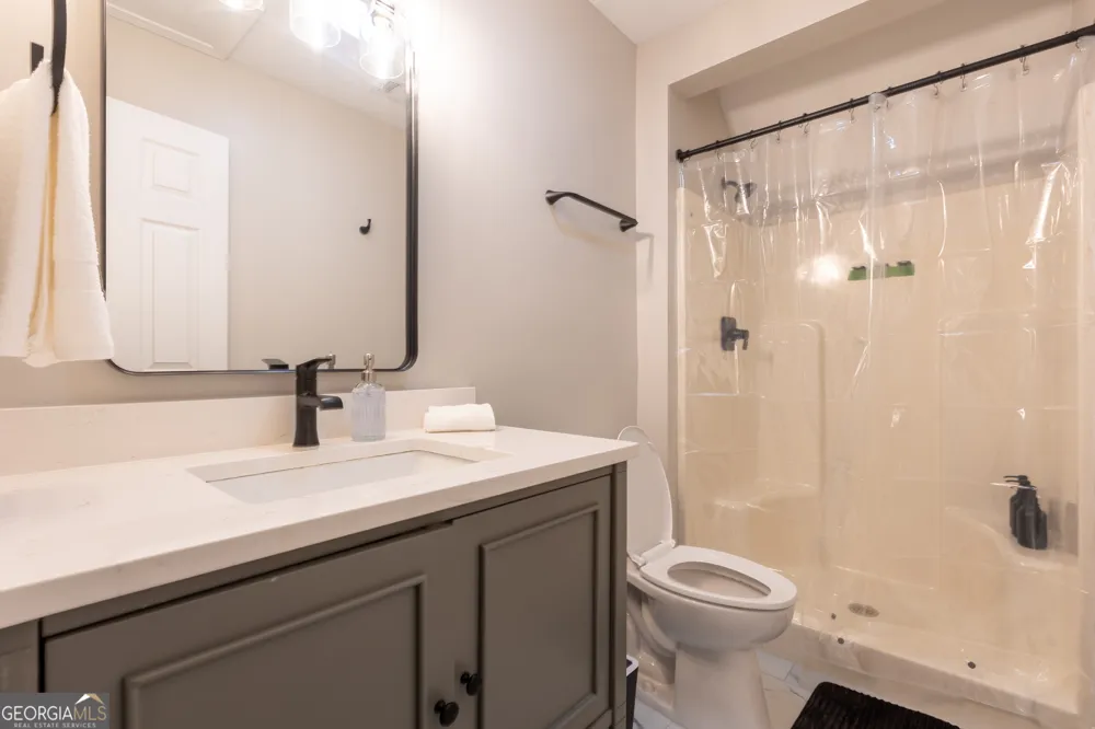 258 Ber Weg Helen, GA 30545
