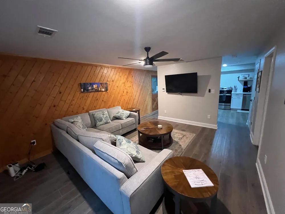 258 Ber Weg Helen, GA 30545