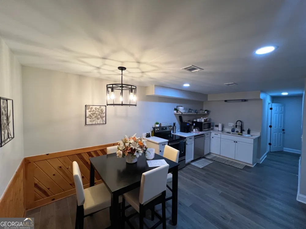 258 Ber Weg Helen, GA 30545