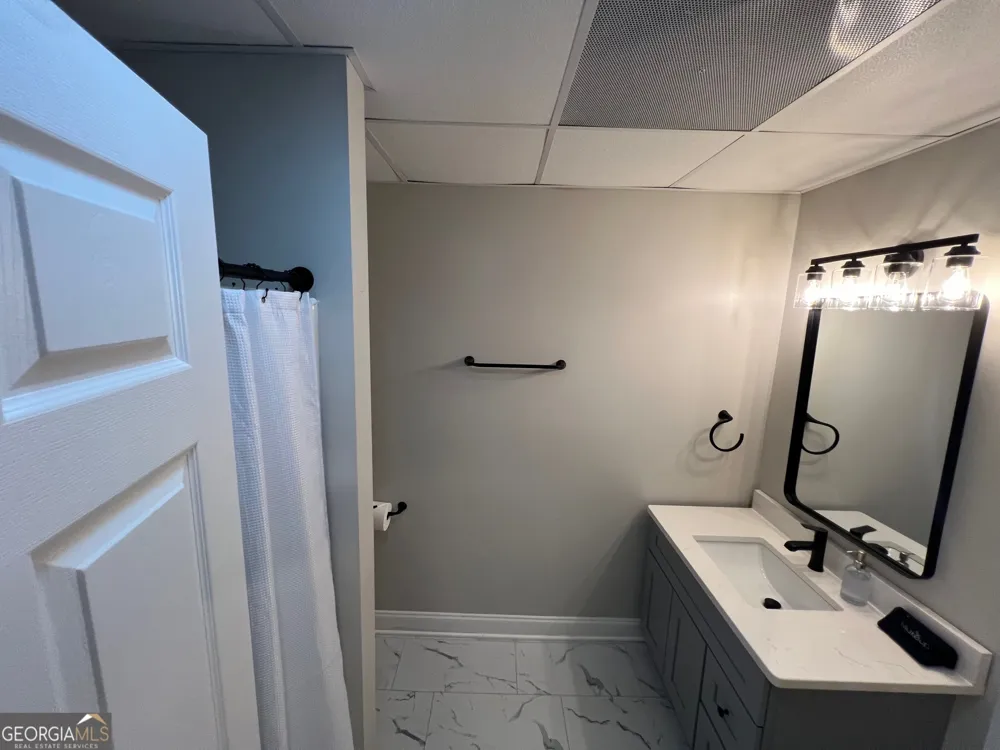 258 Ber Weg Helen, GA 30545