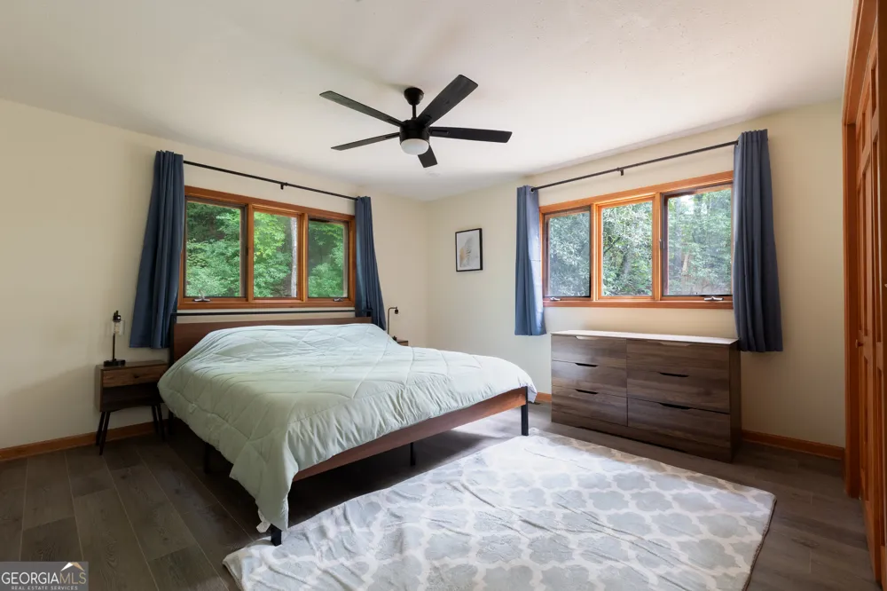 258 Ber Weg Helen, GA 30545
