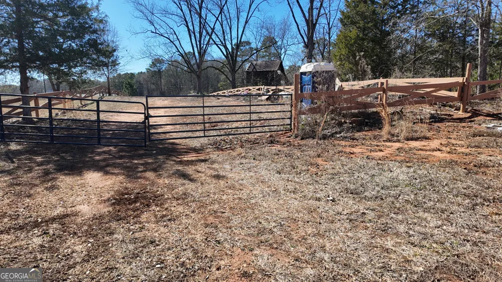 725 Old Jackson RD McDonough, GA 30252