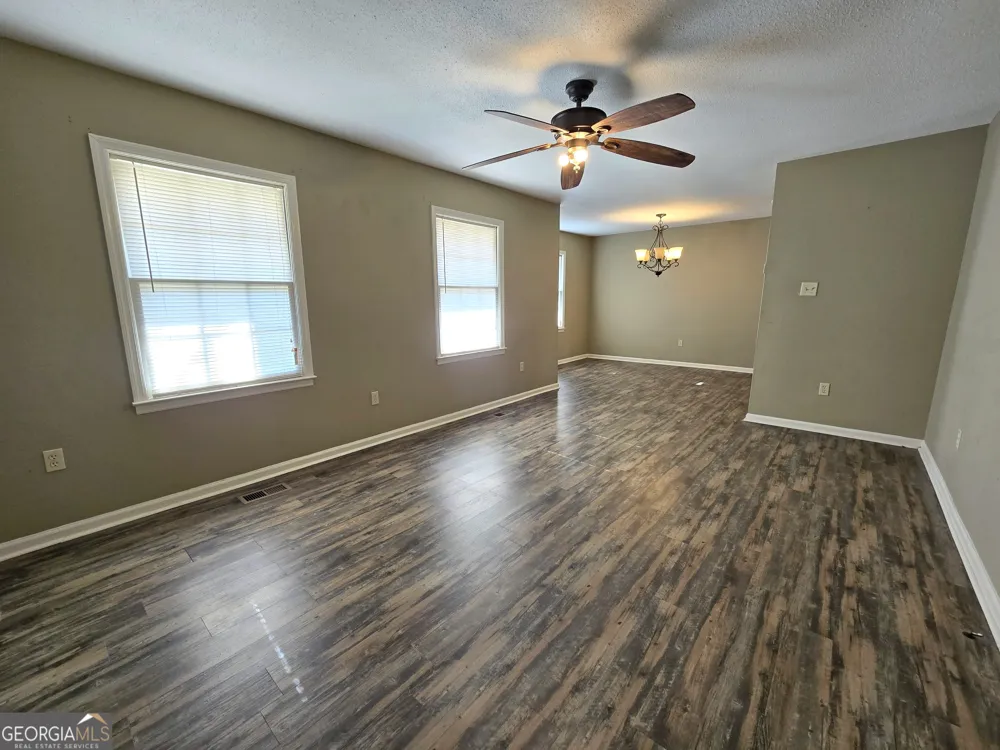 3860 Camellia DR Valdosta, GA 31605