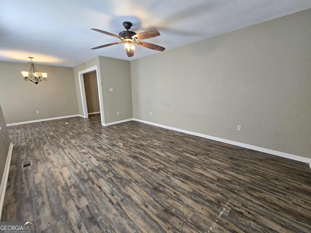 3860 Camellia DR Valdosta, GA 31605