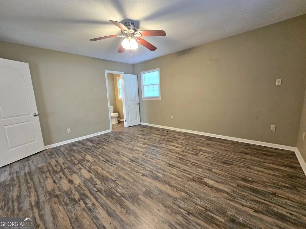 3860 Camellia DR Valdosta, GA 31605