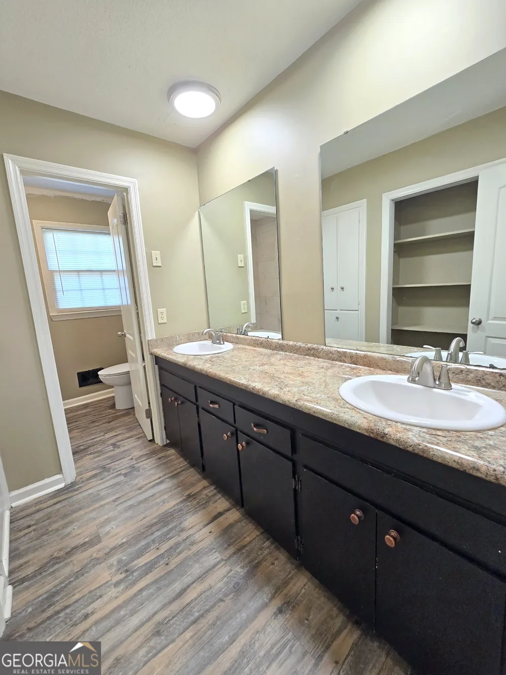 3860 Camellia DR Valdosta, GA 31605