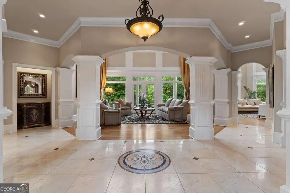 1005 Oak Mountain RD Carrollton, GA 30117