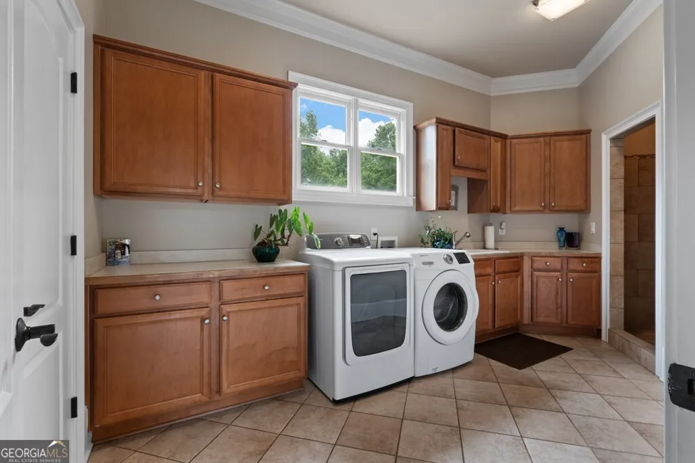1005 Oak Mountain RD Carrollton, GA 30117