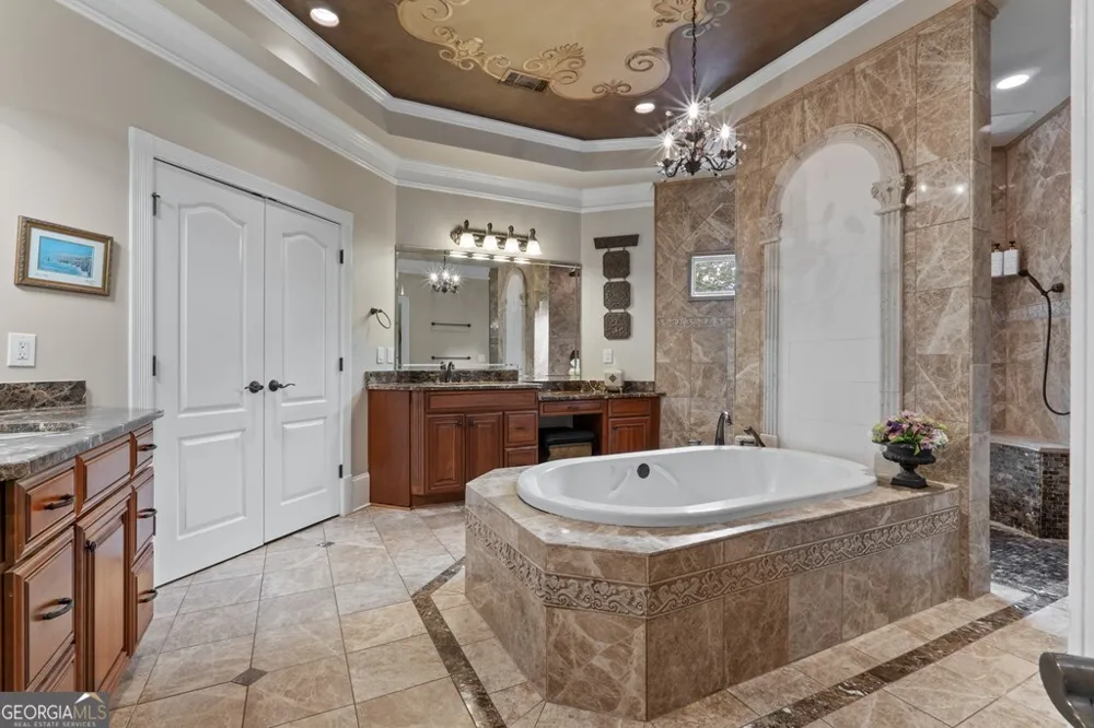 1005 Oak Mountain RD Carrollton, GA 30117