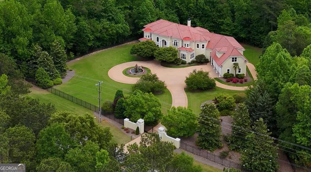 1005 Oak Mountain RD Carrollton, GA 30117