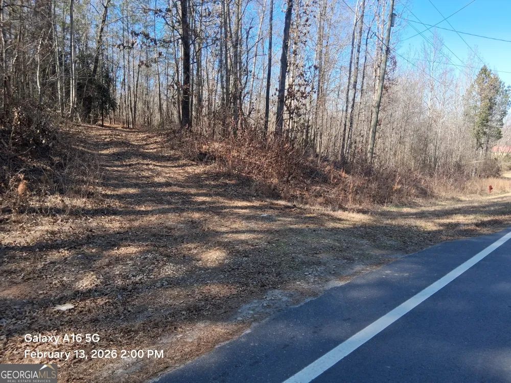 887 Allen Grantville, GA 30220