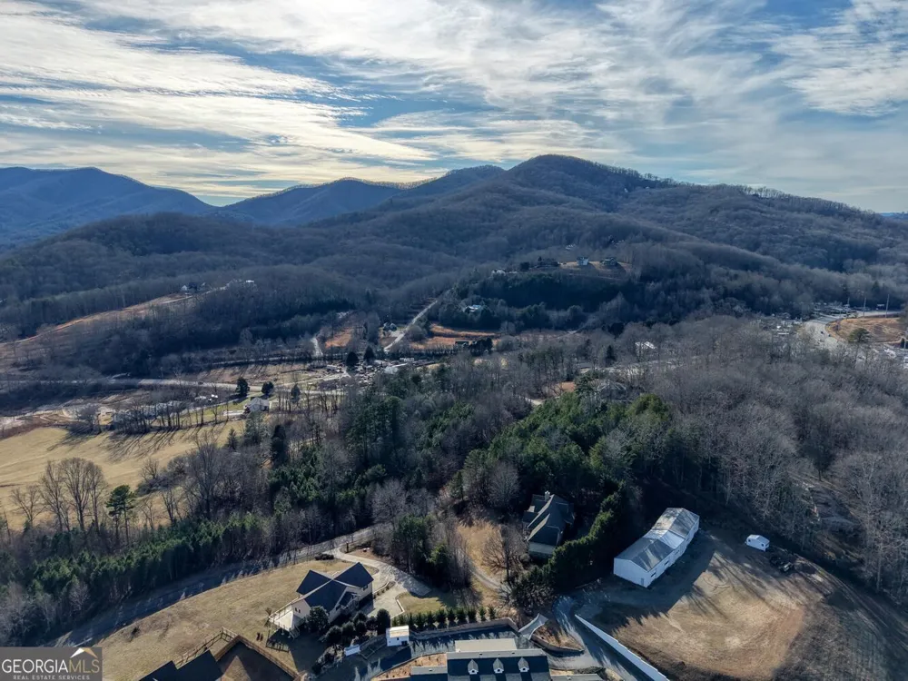 41 Hidden Fields RD Hiawassee, GA 30546