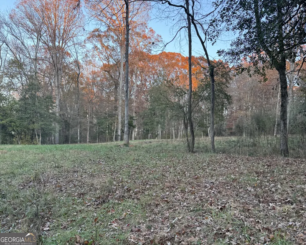 2050 Whispering WAY Statham, GA 30666