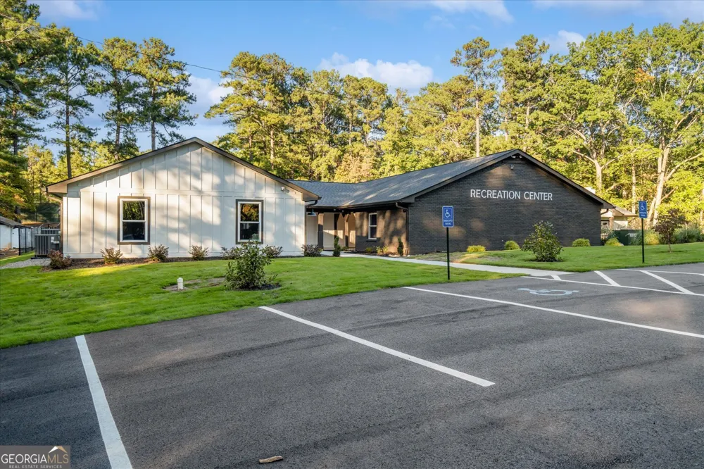 10040 Lakeview PKWY Villa Rica, GA 30180