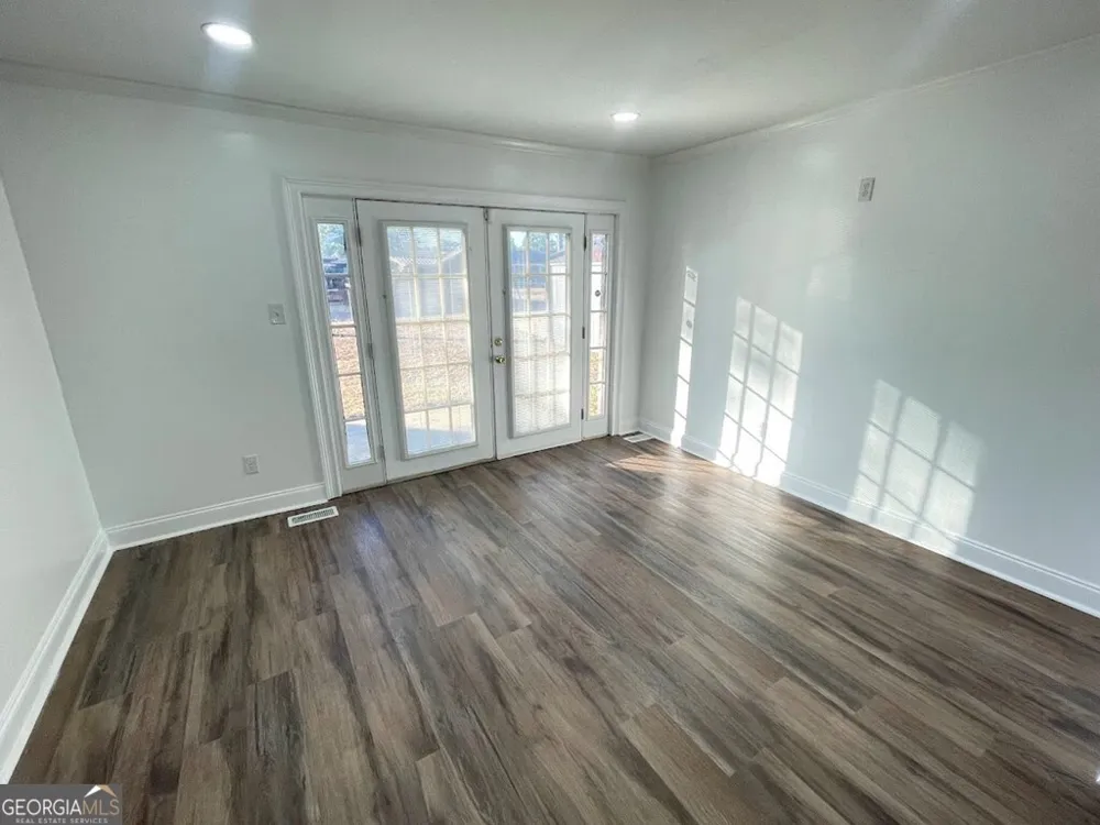 2311 Saint George LN Albany, GA 31707