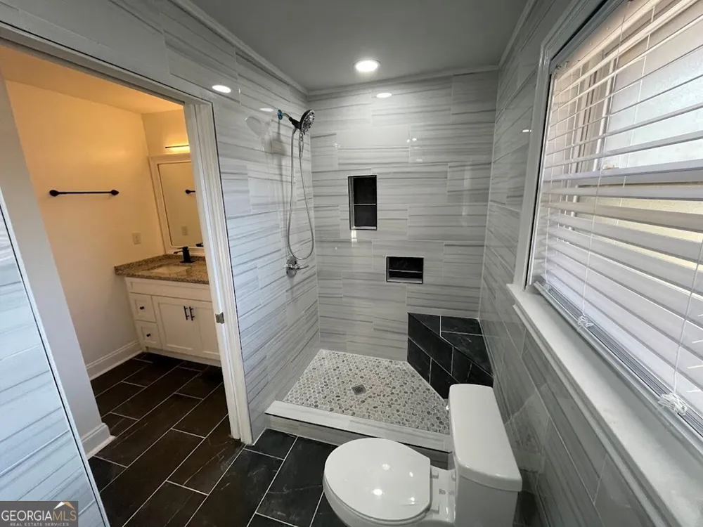 2311 Saint George LN Albany, GA 31707