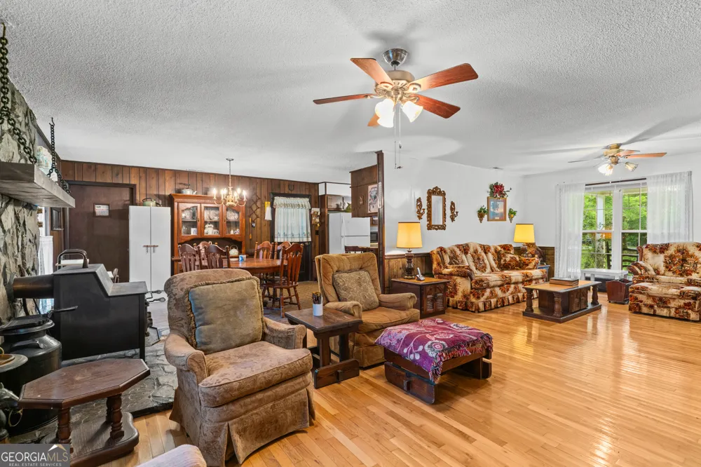 437 Cohutta Beaverdale RD Cohutta, GA 30710