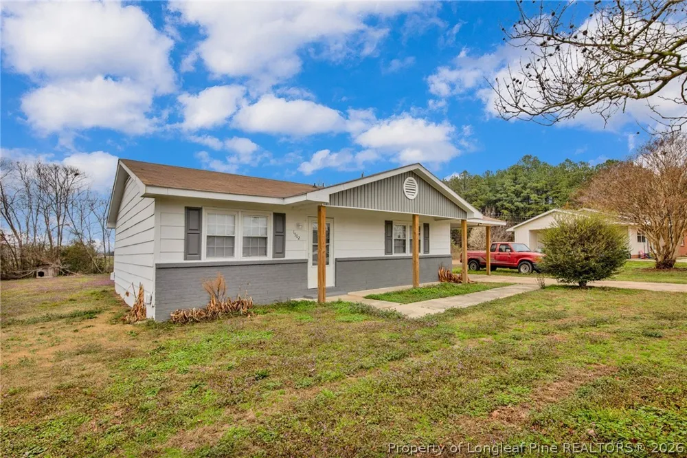 1502 Tara Drive Laurinburg, NC 28352