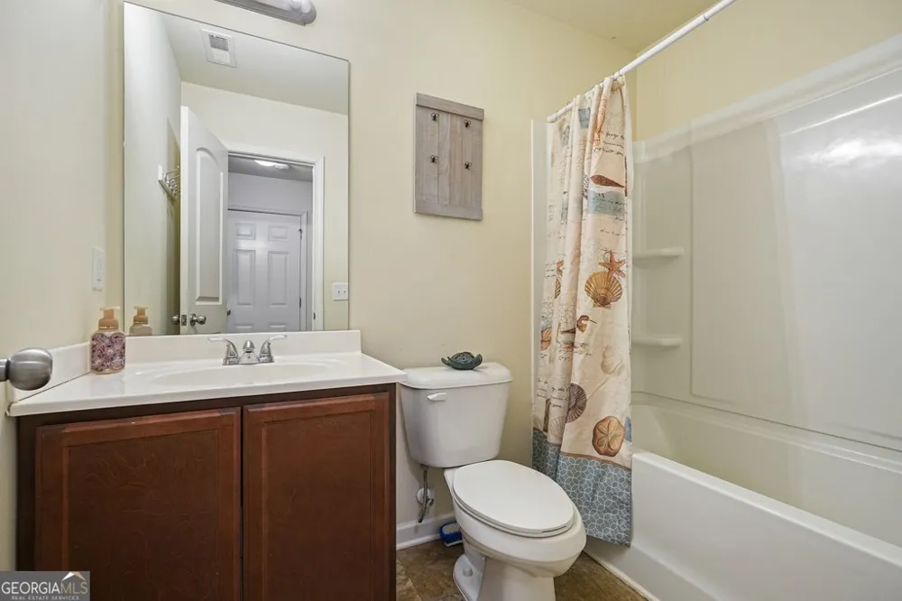 18 Oxford LN Kingston, GA 30145