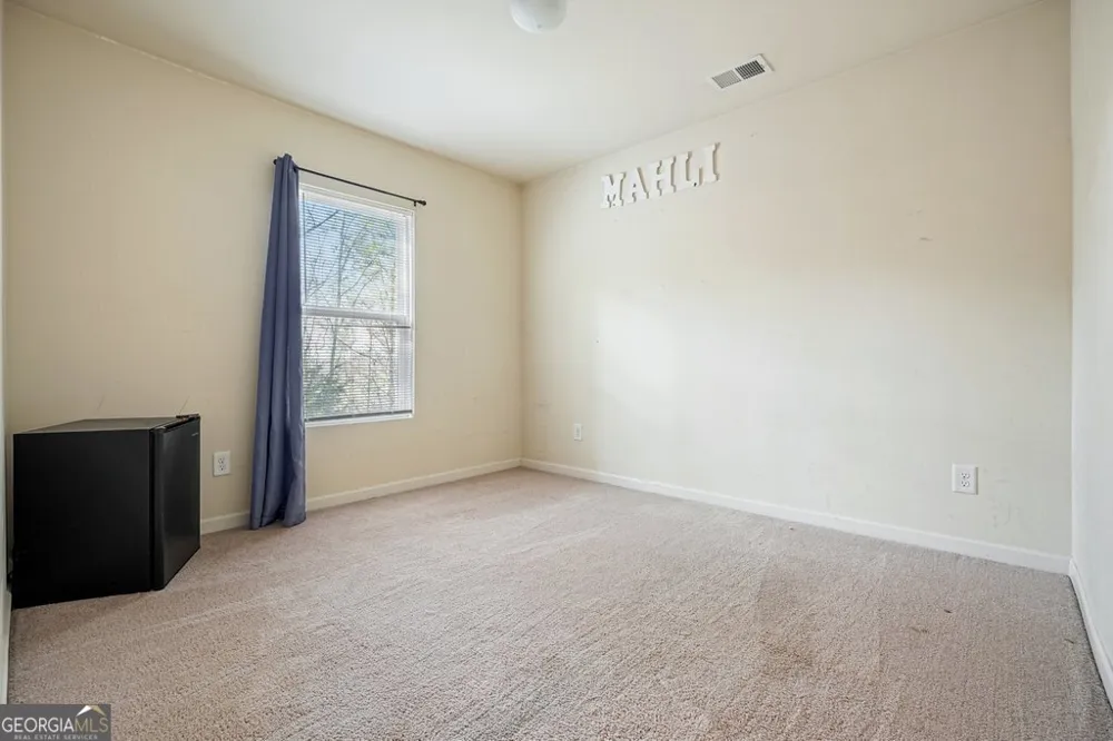18 Oxford LN Kingston, GA 30145
