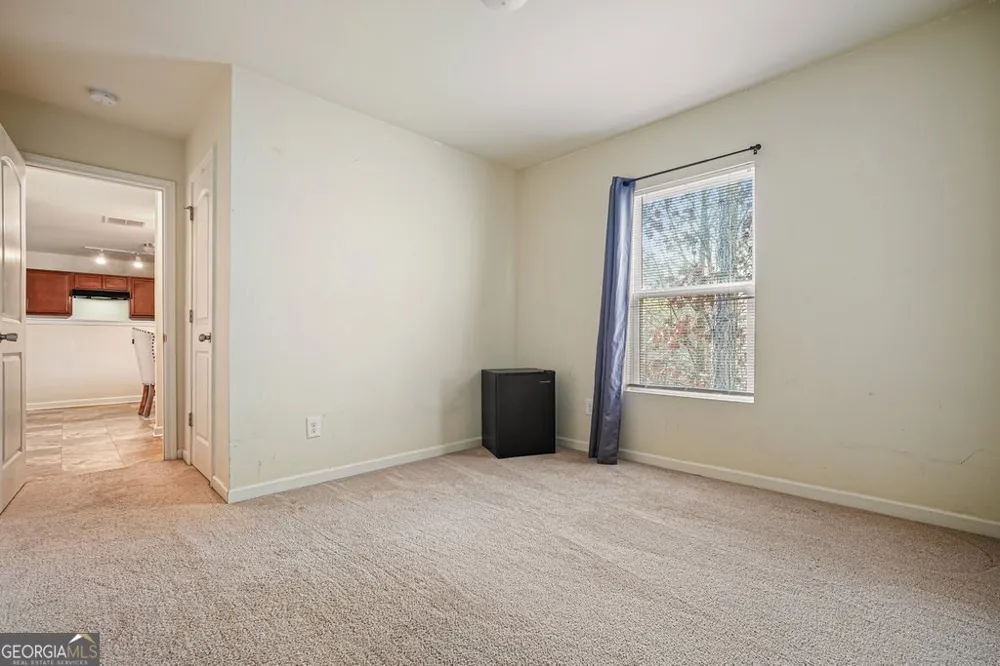 18 Oxford LN Kingston, GA 30145