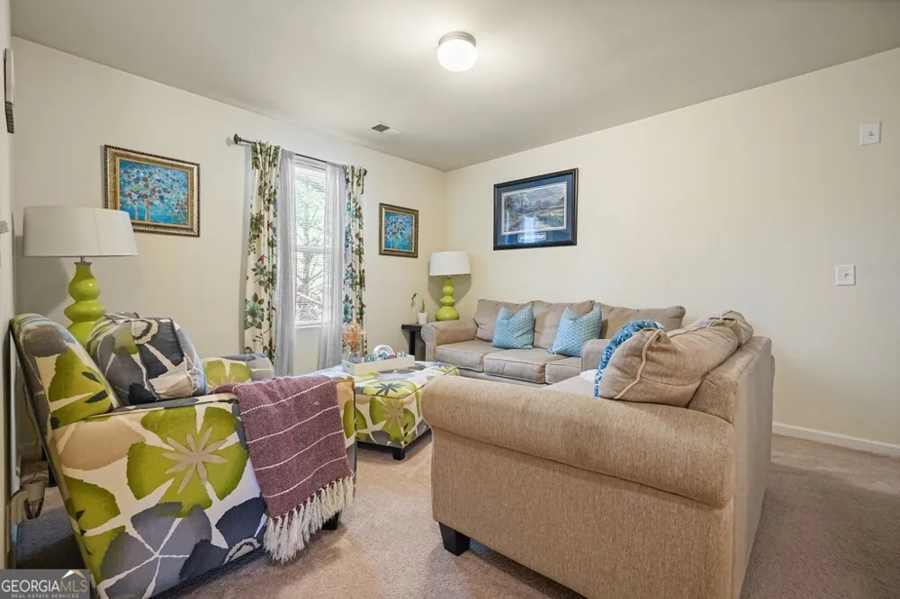 18 Oxford LN Kingston, GA 30145