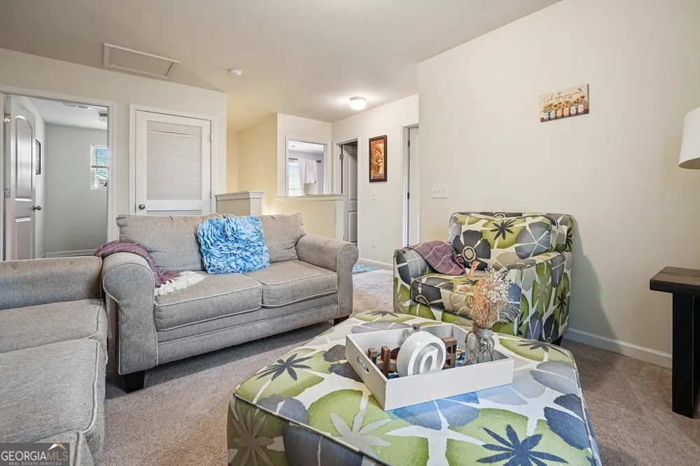 18 Oxford LN Kingston, GA 30145