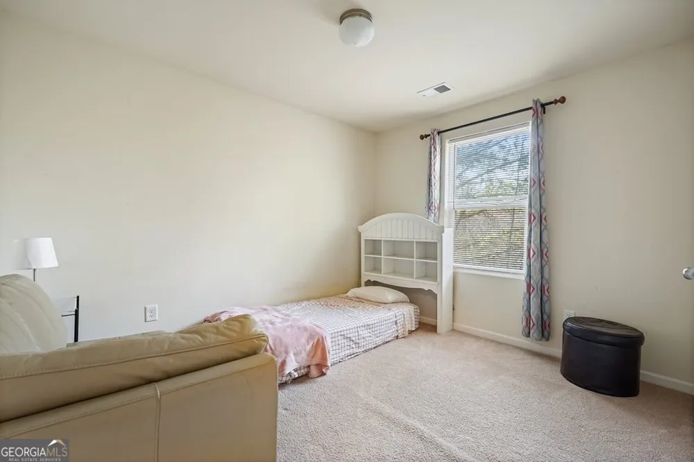 18 Oxford LN Kingston, GA 30145
