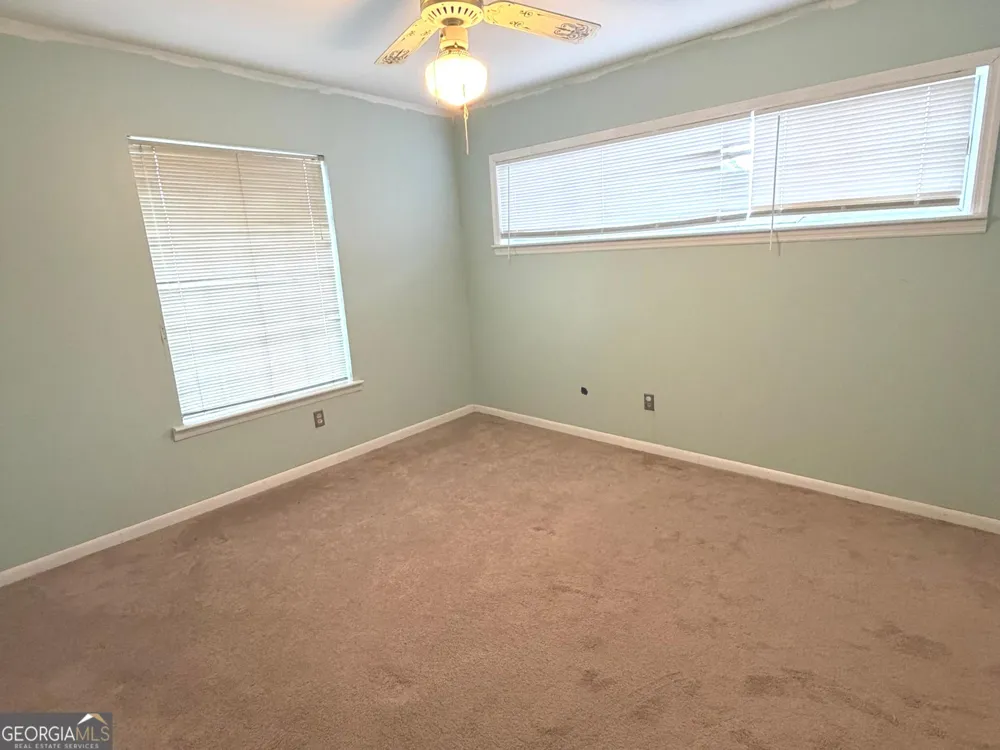 1303 Meadows LN Vidalia, GA 30474