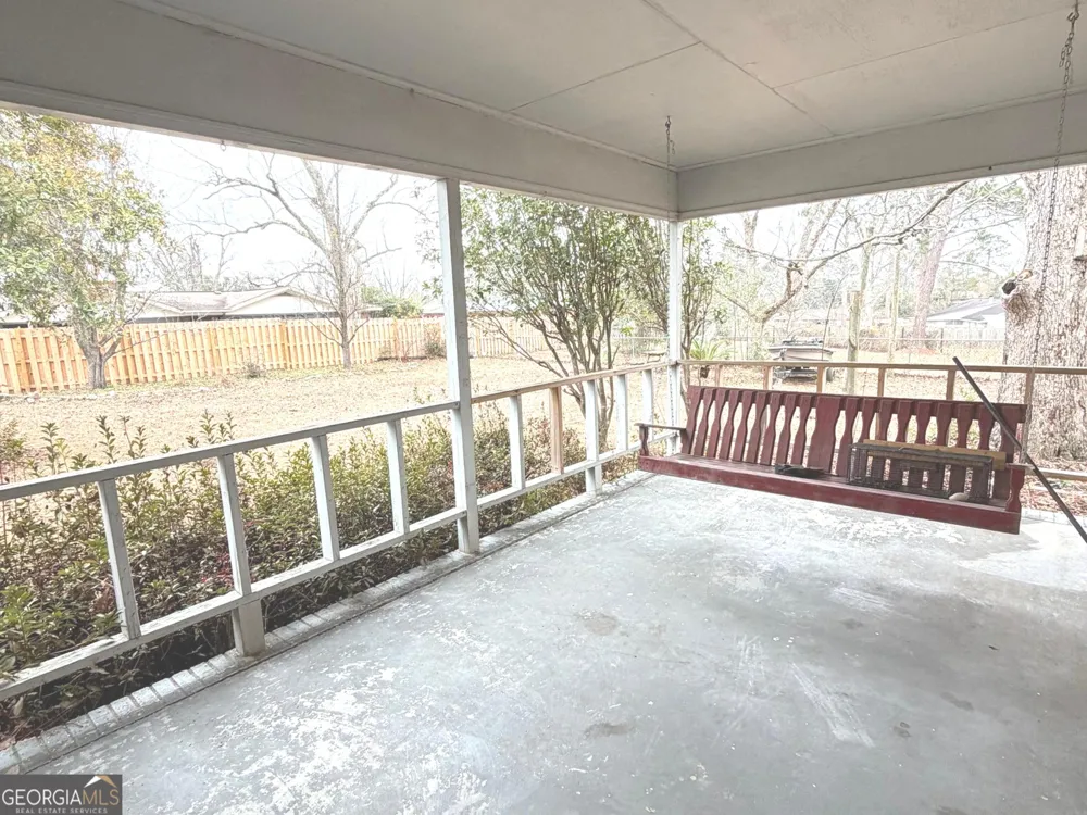 1303 Meadows LN Vidalia, GA 30474