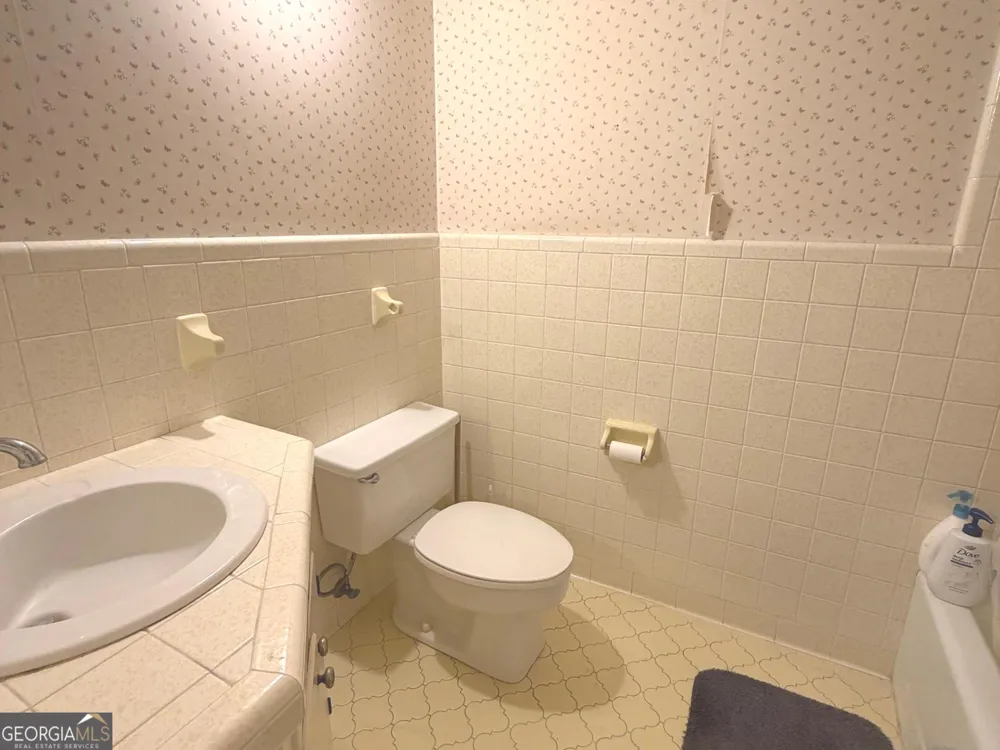 1303 Meadows LN Vidalia, GA 30474