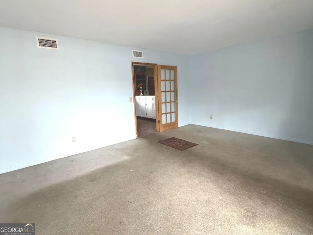 1303 Meadows LN Vidalia, GA 30474