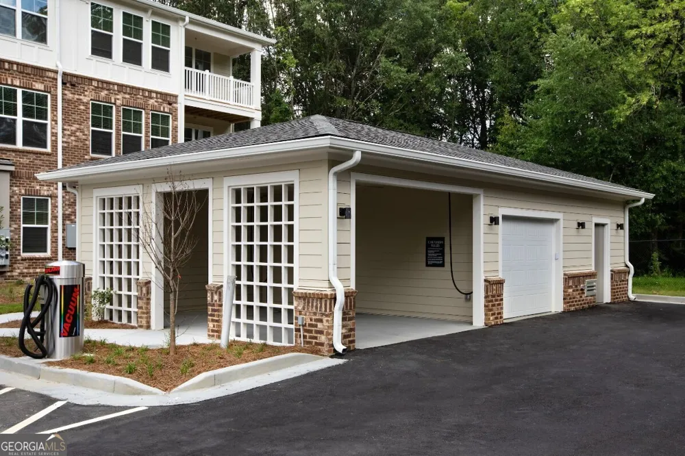 4270 Phil Niekro Norcross, GA 30093