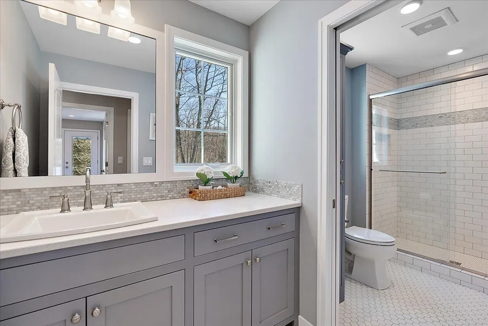 690 Dunegrass Circle Drive Saugatuck, MI 49453