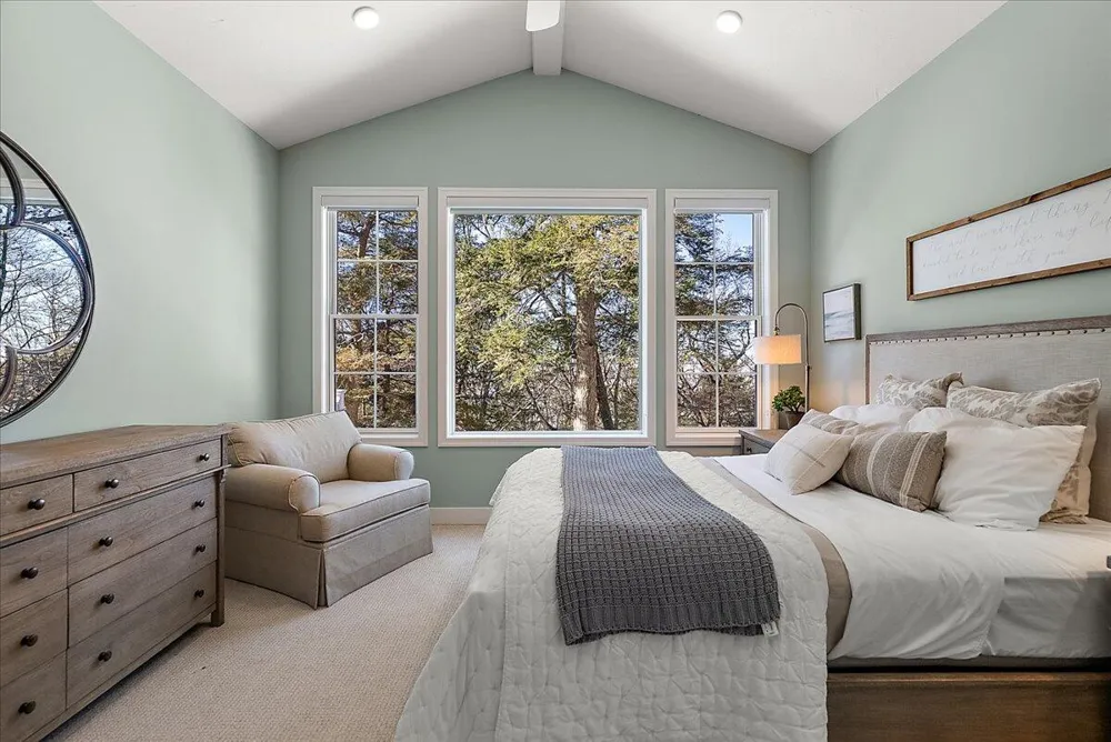 690 Dunegrass Circle Drive Saugatuck, MI 49453