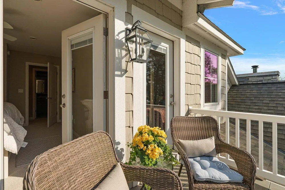 690 Dunegrass Circle Drive Saugatuck, MI 49453