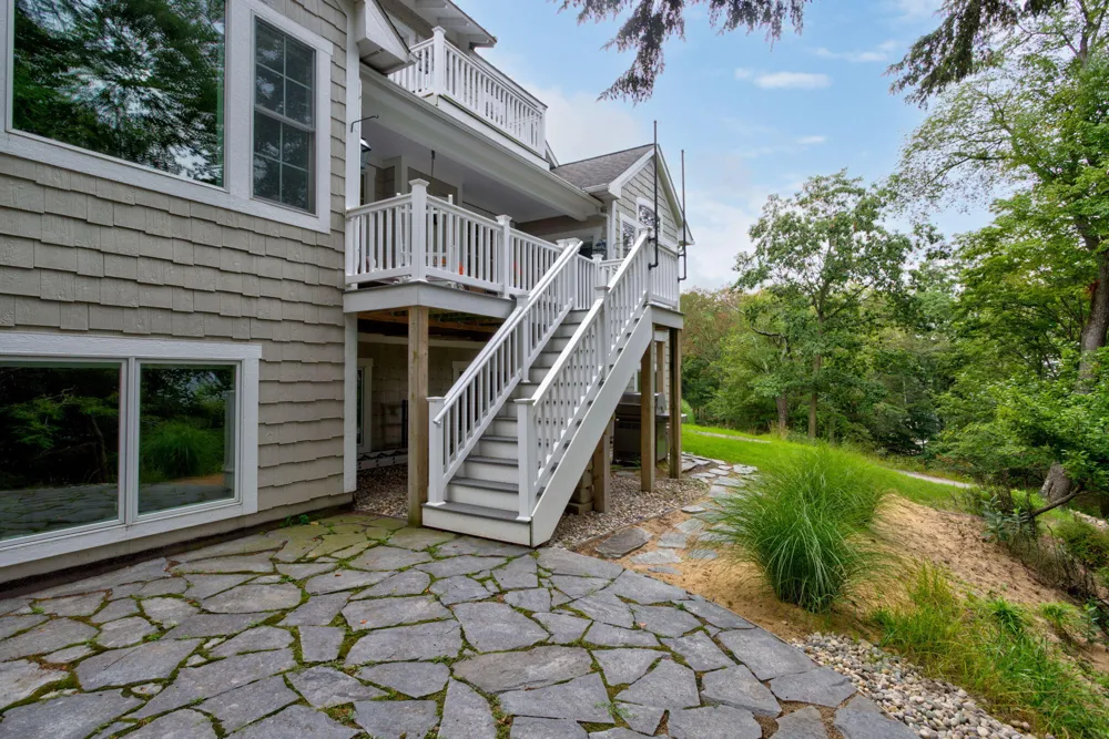 690 Dunegrass Circle Drive Saugatuck, MI 49453