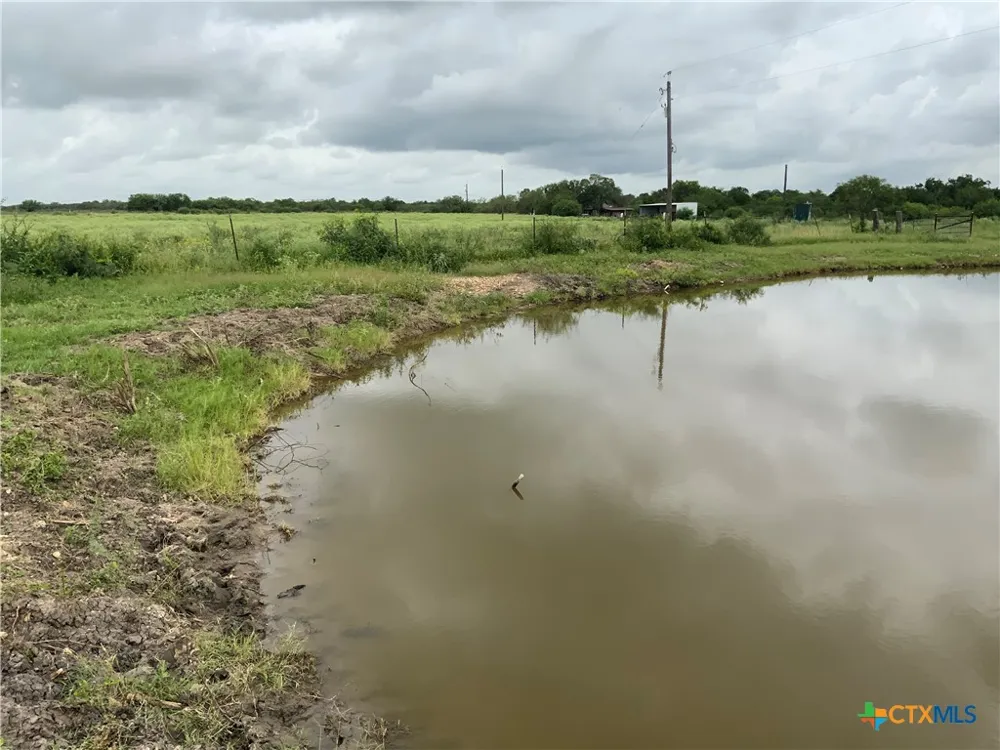 2647 Fm 3282 Gonzales, TX 78629