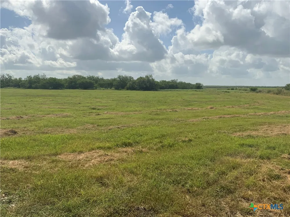 2647 Fm 3282 Gonzales, TX 78629