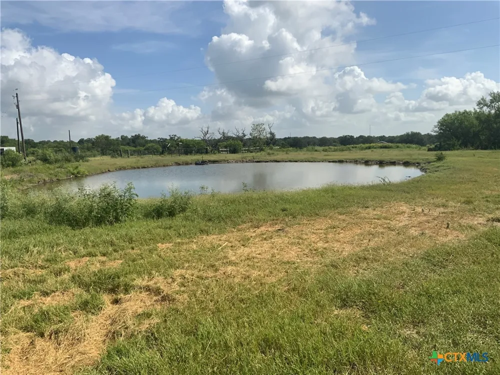 2647 Fm 3282 Gonzales, TX 78629