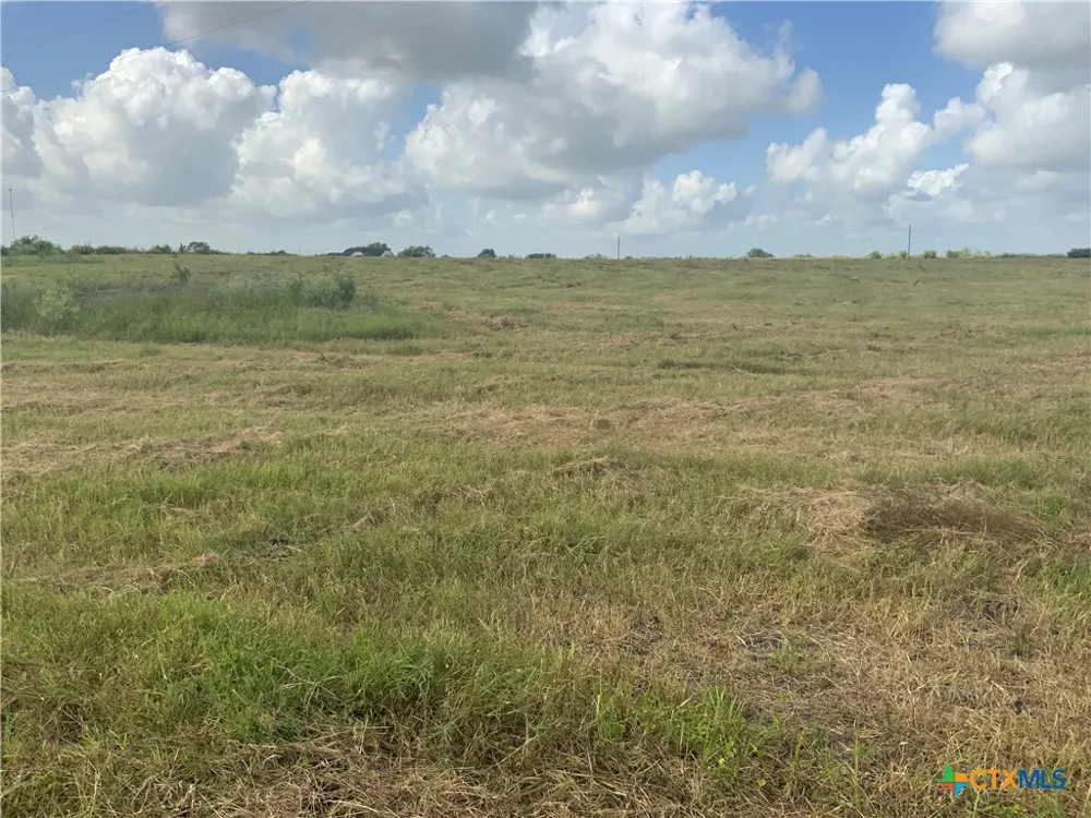 2647 Fm 3282 Gonzales, TX 78629