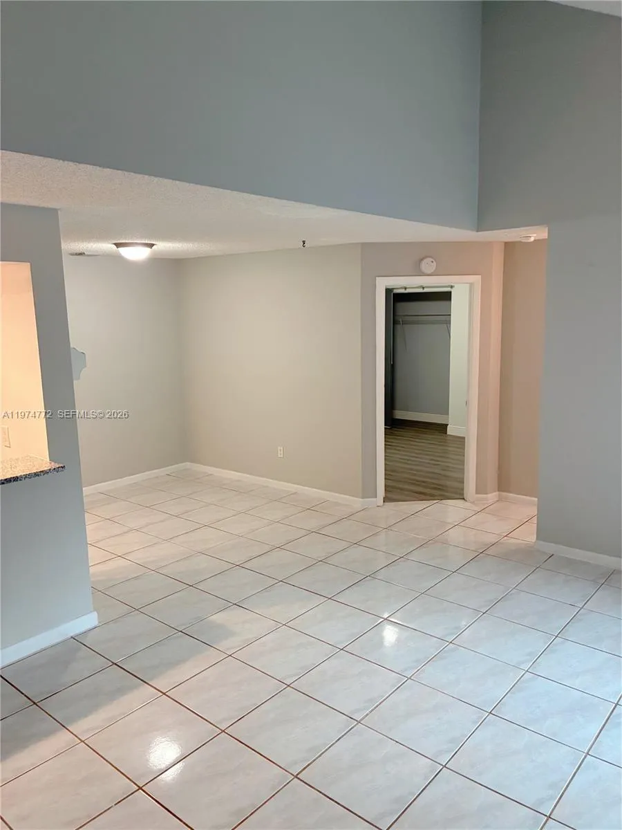 2024 Champions Way North Lauderdale, FL 33068