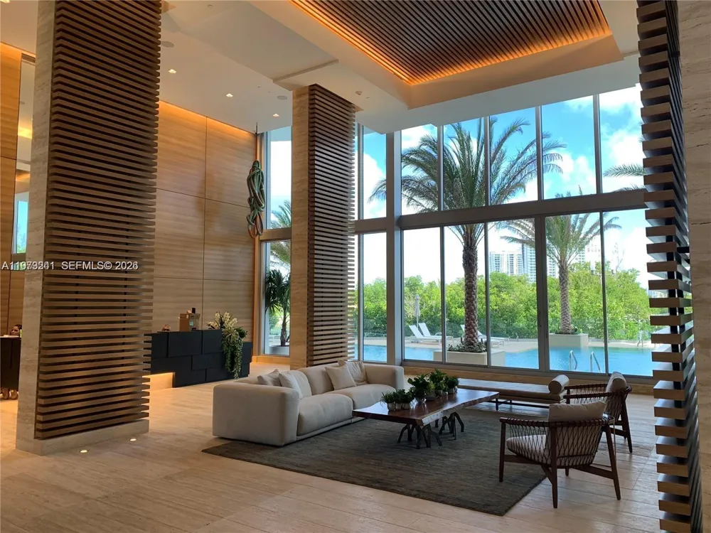 16385 Biscayne Blvd #421 North Miami Beach, FL 33160