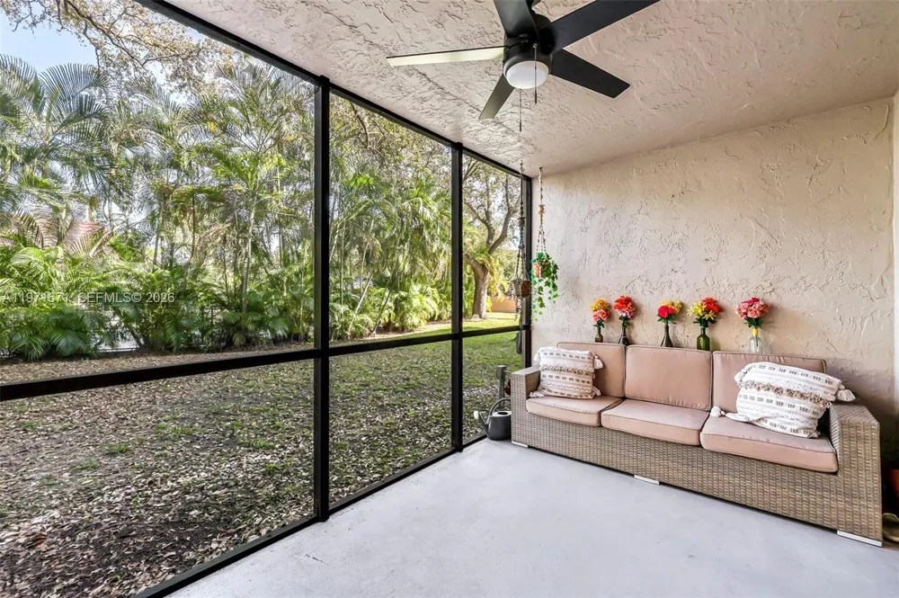 601 Ives Dairy Rd #00 Miami, FL 33179