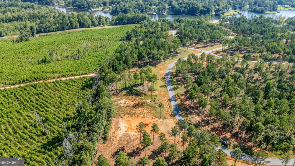 147 Falls LN NE Milledgeville, GA 31061