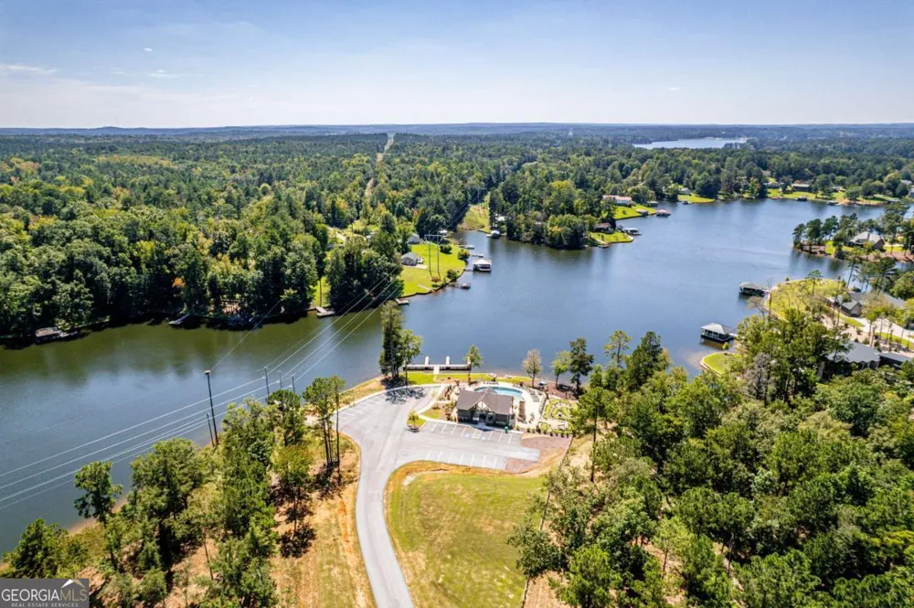 147 Falls LN NE Milledgeville, GA 31061