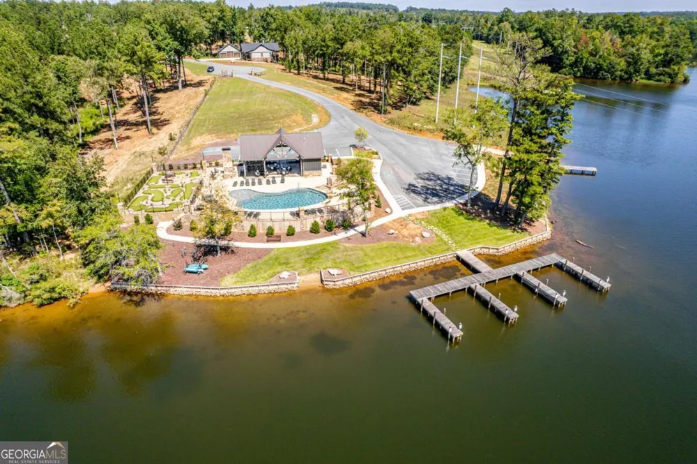 147 Falls LN NE Milledgeville, GA 31061