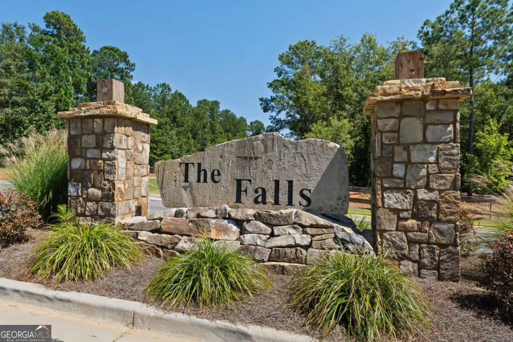 147 Falls LN NE Milledgeville, GA 31061